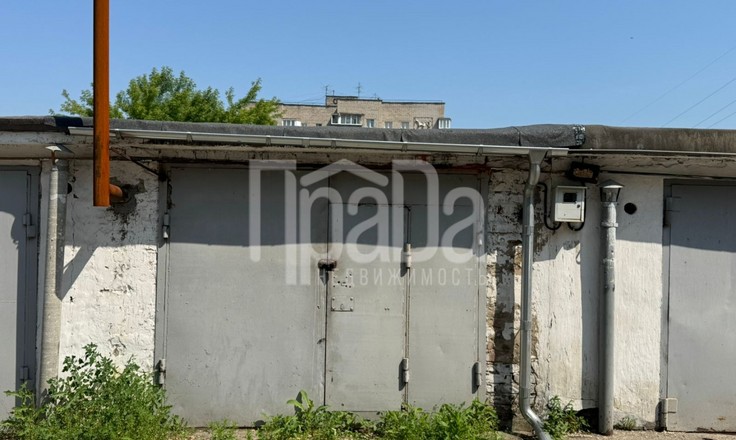 Гараж на ул. Толстого