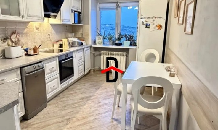 4-комн. на ул. Тотмина, 4г